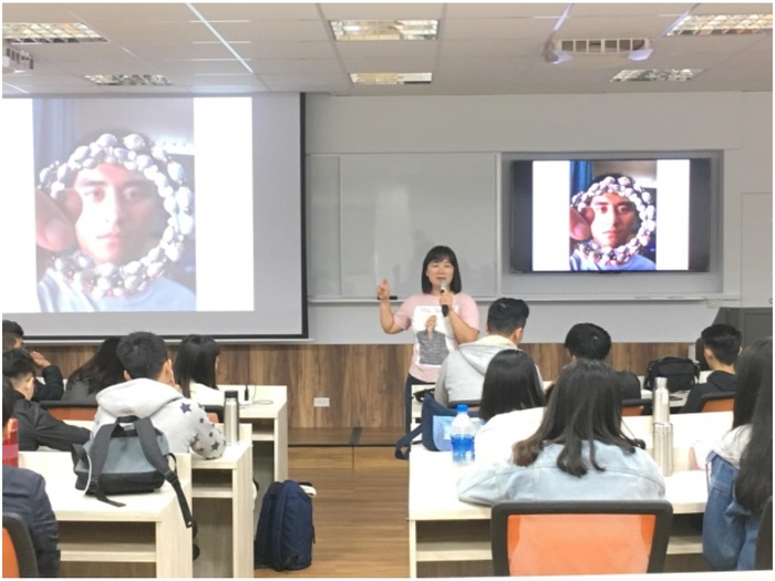資訊管理學系黃品叡老師執行「107年教師推動創新教學實踐計畫」。圖片