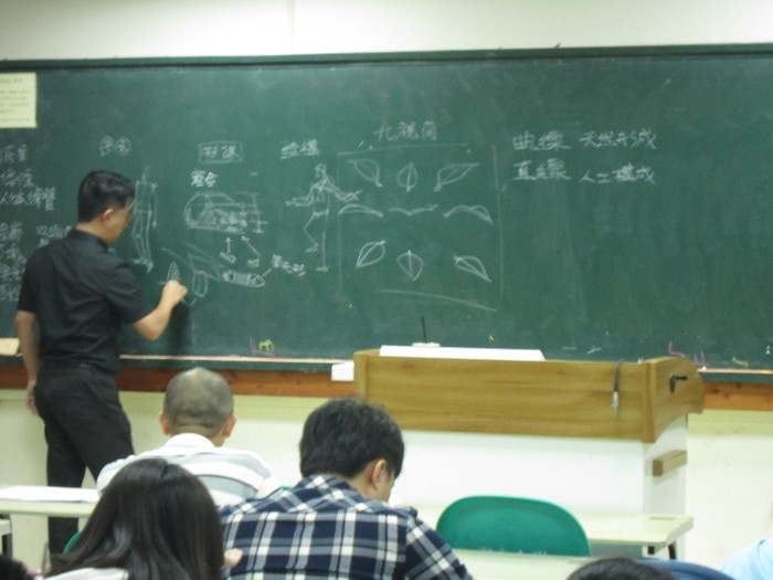 107年10月12日建築系辦理延攬業師協同教學邀請業師：曹登貴先生圖片